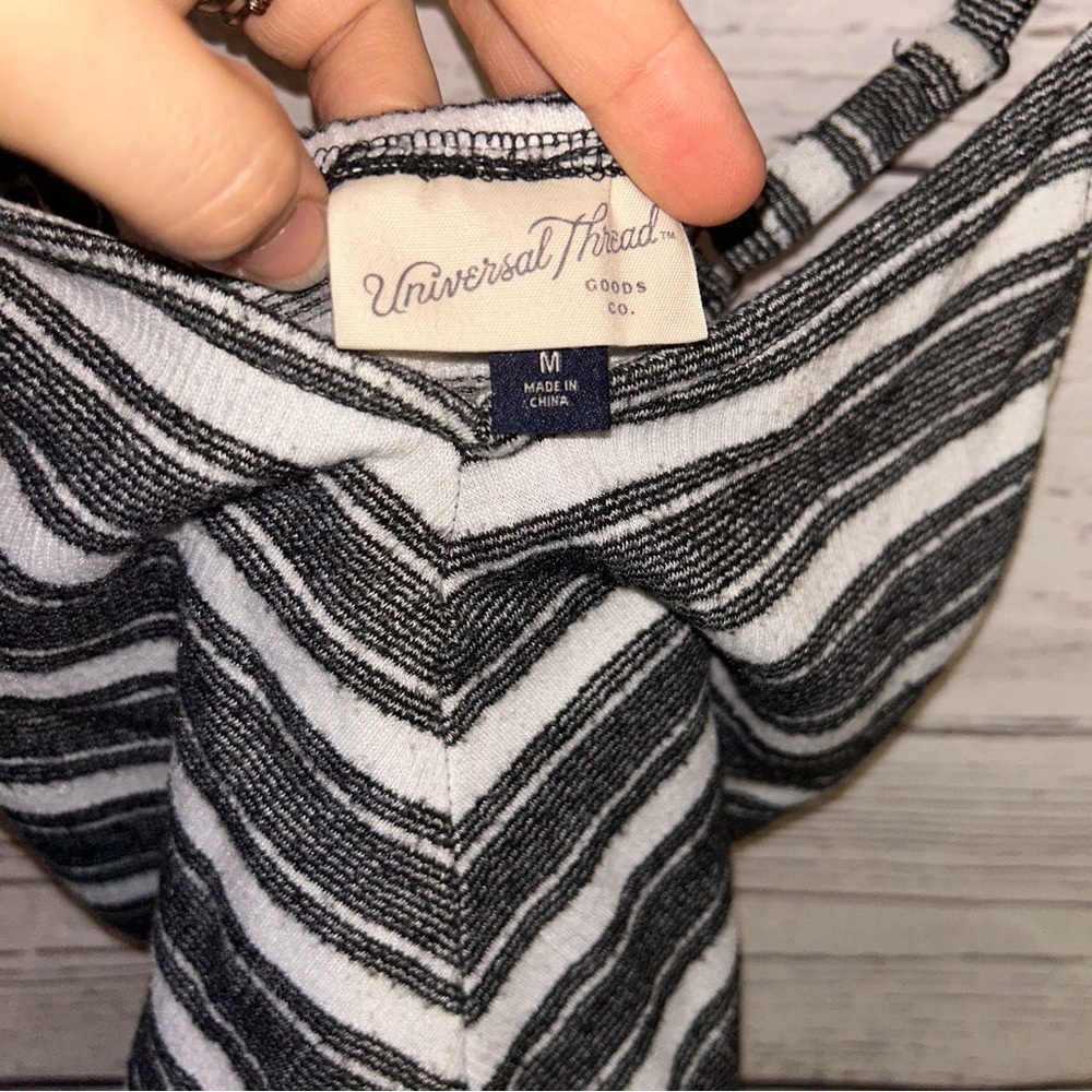 💙Universal Thread Striped Dress - Picture 2 of 3